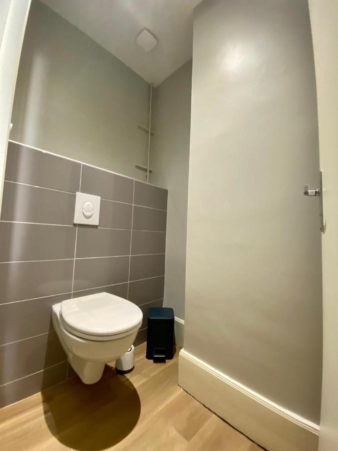 Grand Appartement De Caractere Au Coeur De Ville Moulins  Exterior foto